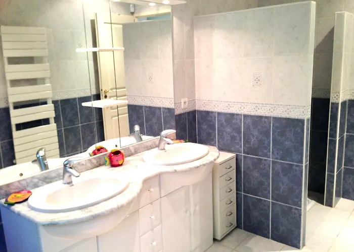 Oceanside Cap-ferret *