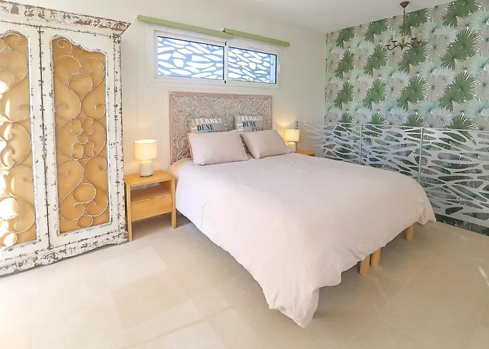 Willa Oceanside Cap-ferret