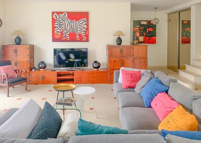 Oceanside Cap-ferret